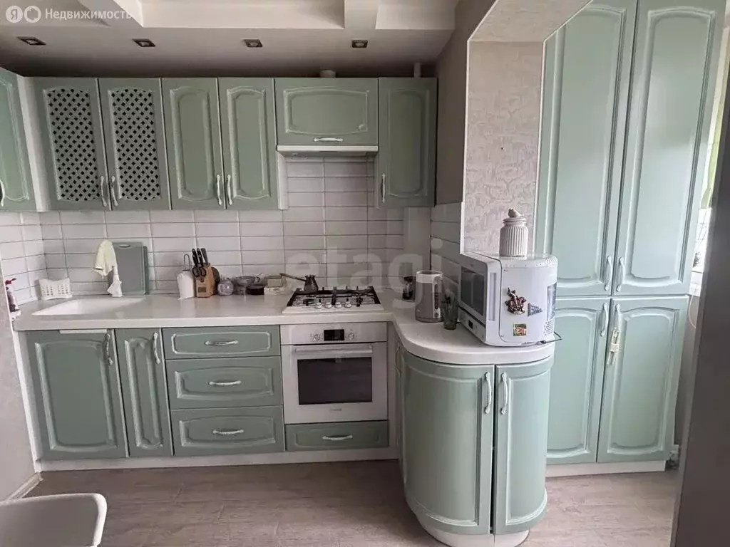3-комнатная квартира: Белгород, улица Есенина, 50Б (74.8 м) - Фото 1