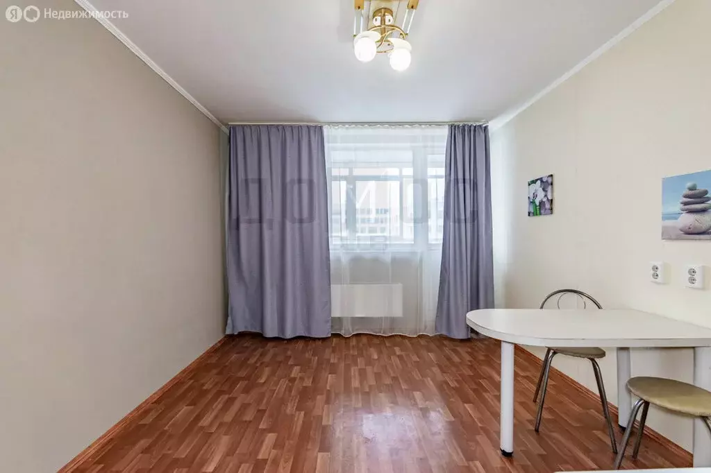 Квартира-студия: Екатеринбург, Рощинская улица, 27 (28.8 м) - Фото 2