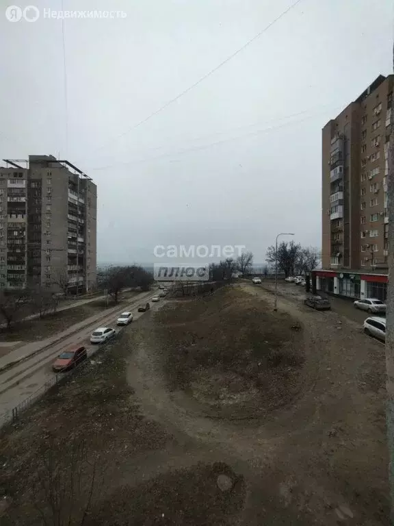 3-комнатная квартира: Волгоград, улица Батова, 10 (42.6 м) - Фото 1