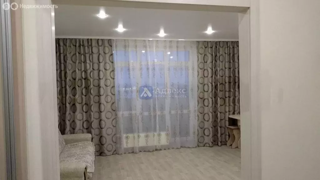 Квартира-студия: Тюмень, улица Тимофея Чаркова, 81 (28 м) - Фото 0