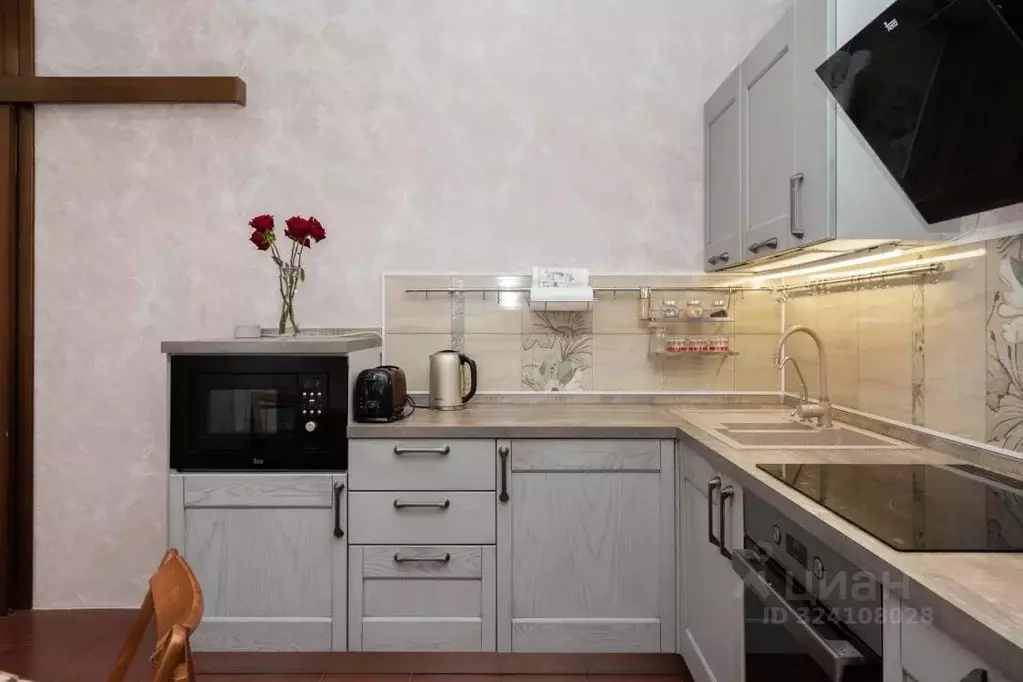 4-к кв. Иркутская область, Иркутск Ершовский мкр, 132 (180.4 м) - Фото 1