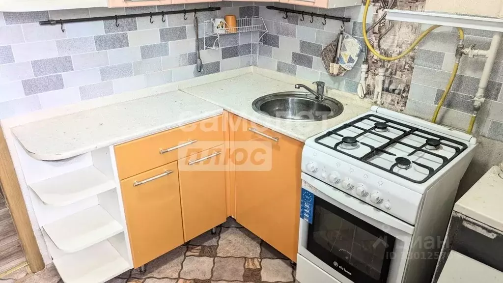 2-к кв. Пензенская область, Мокшан рп ул. Строителей, 16 (41.0 м) - Фото 1