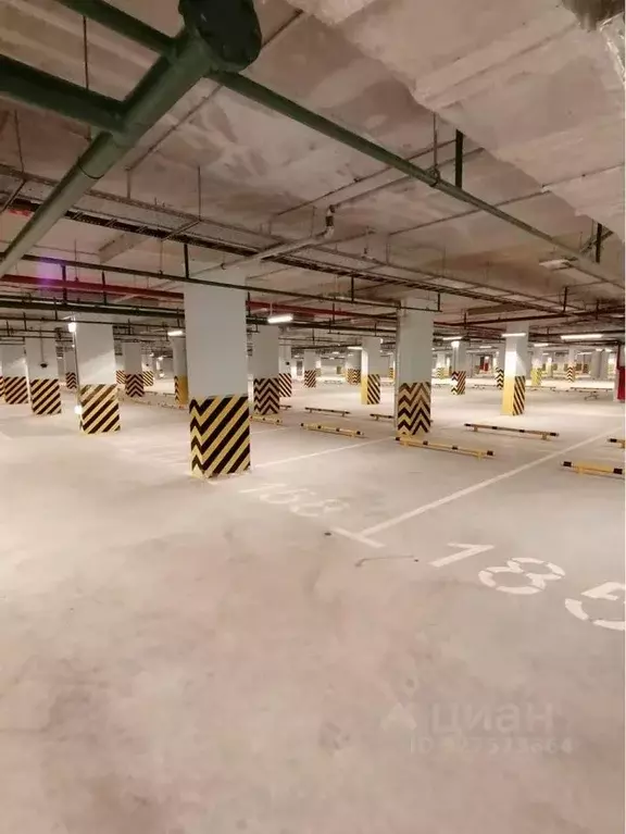 Гараж в Московская область, Ленинский городской округ, пос. Битца ... - Фото 1