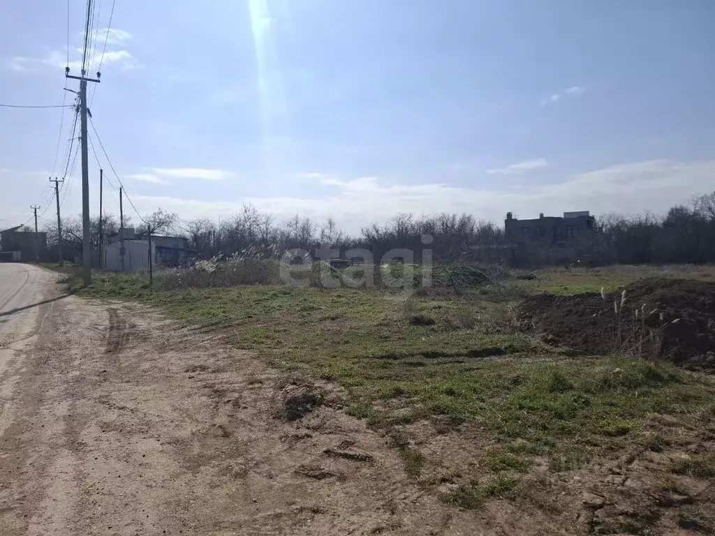 Участок в Крым, Сакский район, Ореховское с/пос, южнее СК Береговой ... - Фото 1