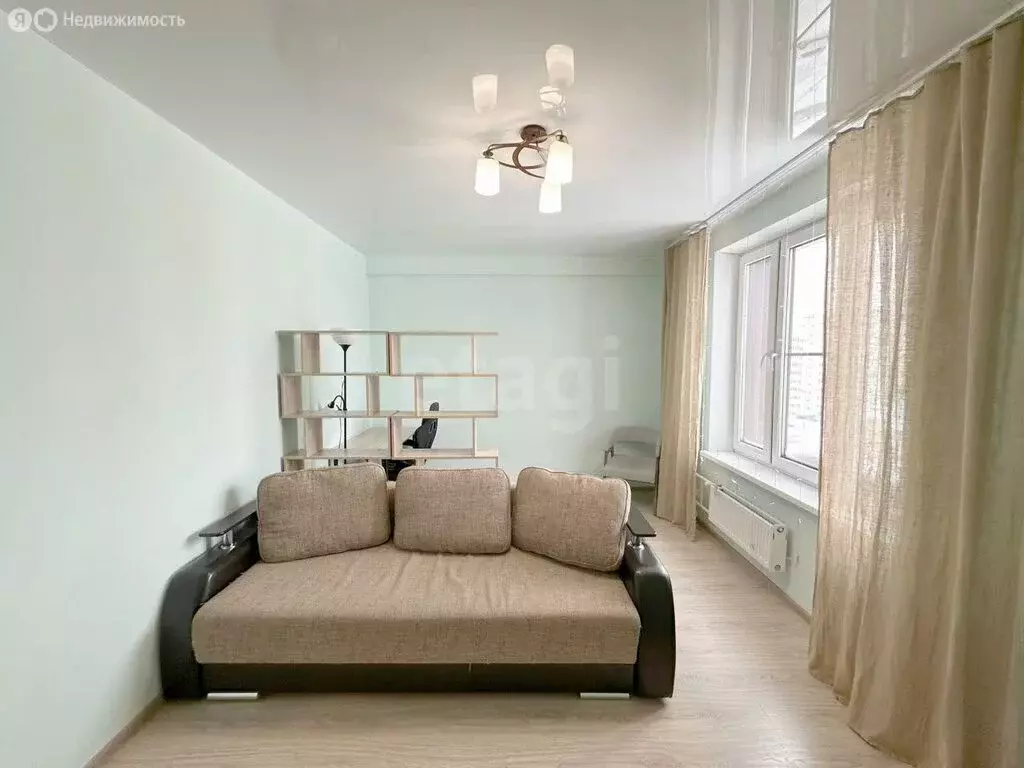 1-комнатная квартира: Киров, улица Героя Николая Рожнева, 4 (37.9 м) - Фото 1