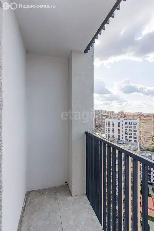 1-комнатная квартира: Тюмень, улица Василия Подшибякина, 9 (34.2 м) - Фото 2