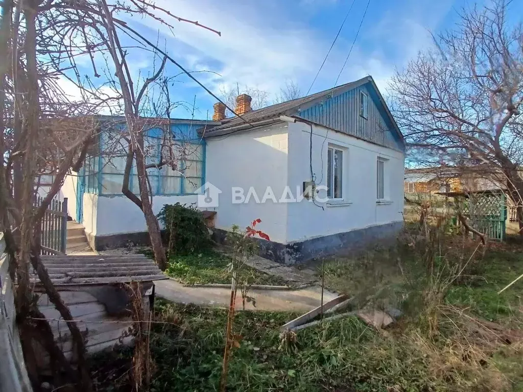 Дом в Крым, Белогорский район, Зеленогорское с/пос, с. Балки ул. ... - Фото 1