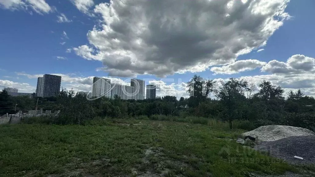 Участок в Тюменская область, Тюмень ул. Бабарынка (11.0 сот.) - Фото 1