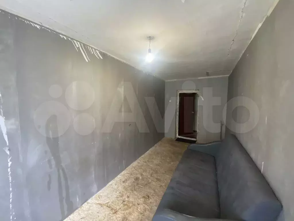 Комната 12 м в 1-к., 1/5 эт. - Фото 0