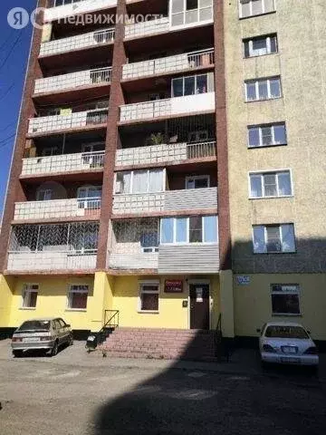 3-комнатная квартира: Ленинск-Кузнецкий, улица Розы Люксембург, 47 ... - Фото 0