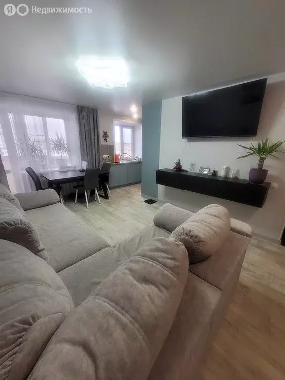 3-комнатная квартира: Курган, улица Куйбышева, 108 (56.1 м) - Фото 2