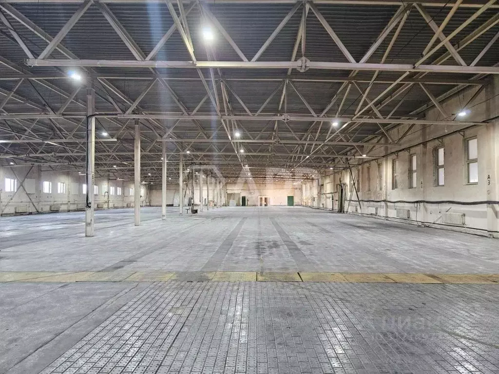 Производственное помещение в Татарстан, Набережные Челны ул. Имени ... - Фото 1