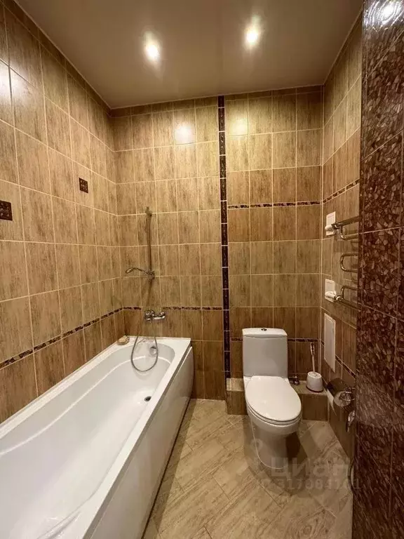 3-к кв. Татарстан, Казань ул. Лейтенанта Шмидта, 3/15 (100.0 м) - Фото 1