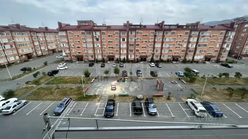 2-к кв. Северная Осетия, Владикавказ ул. Коблова, 1А (78.0 м) - Фото 1