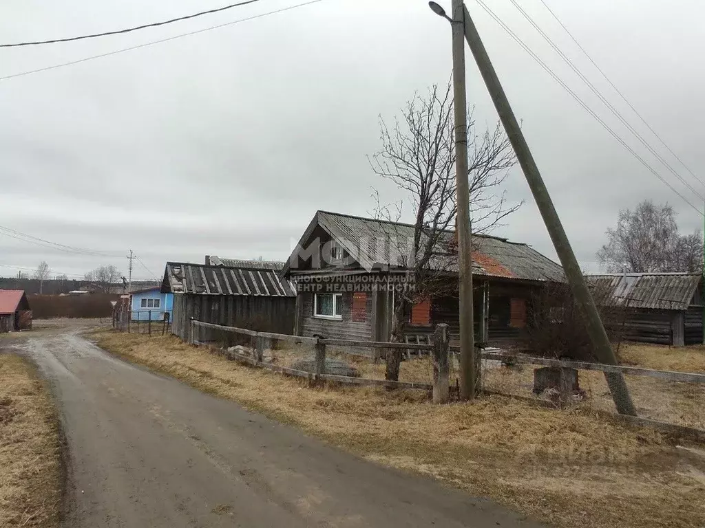 Дом в Карелия, Олонецкий район, д. Коткозеро Набережная ул., 23 (52 м) - Фото 1