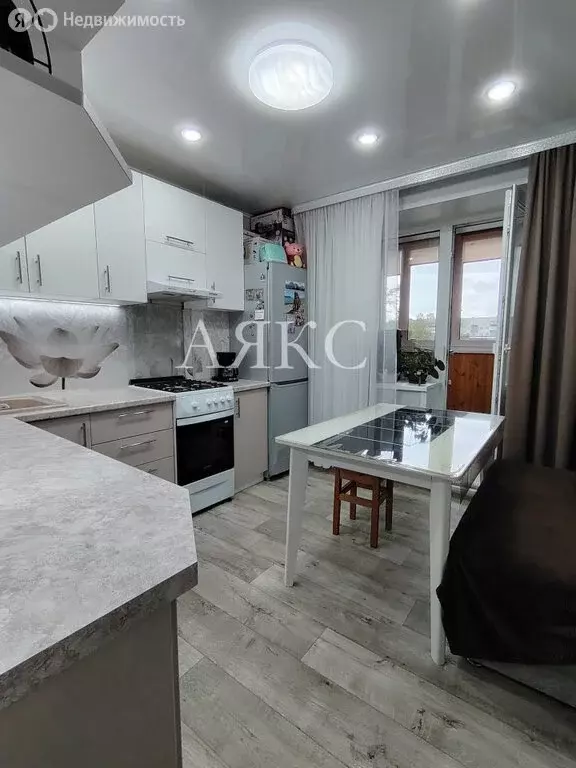2-комнатная квартира: Ишимбай, Советская улица, 23 (49 м) - Фото 1