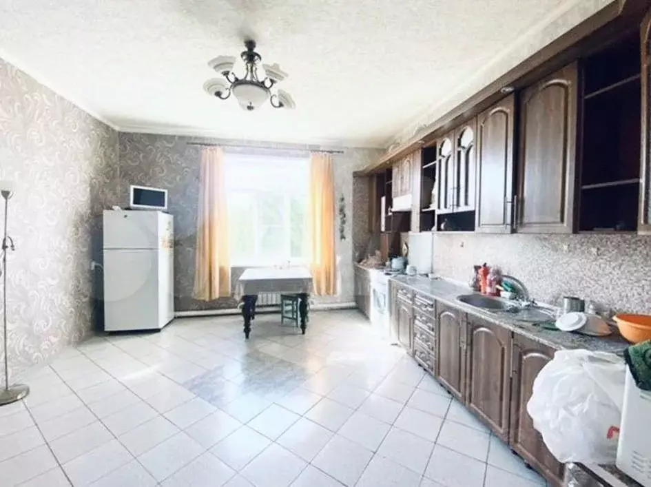 Дом в Волгоградская область, Фролово ул. Дружбы, 10 (264 м) - Фото 1