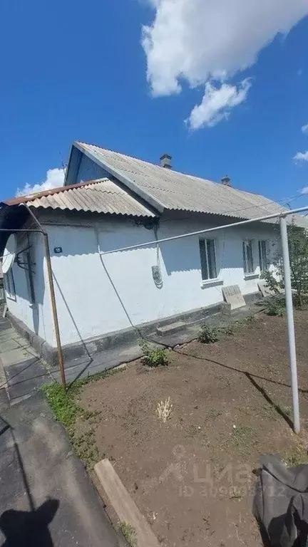 Дом в Ростовская область, Гуково ул. Репина, 18 (76 м) - Фото 1