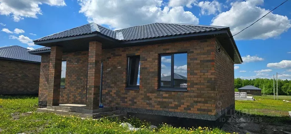 Коттедж в Башкортостан, Иглинский район, Акбердинский сельсовет, д. ... - Фото 1