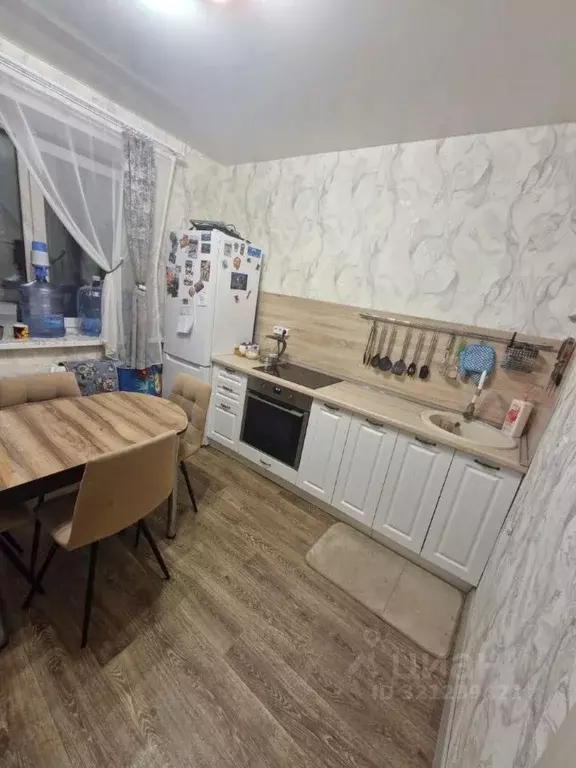 2-к кв. Саха (Якутия), Якутск ул. Бестужева-Марлинского, 10 (57.0 м) - Фото 0