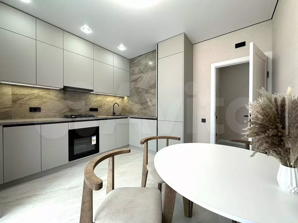 1-к. квартира, 40 м, 8/9 эт. - Фото 0