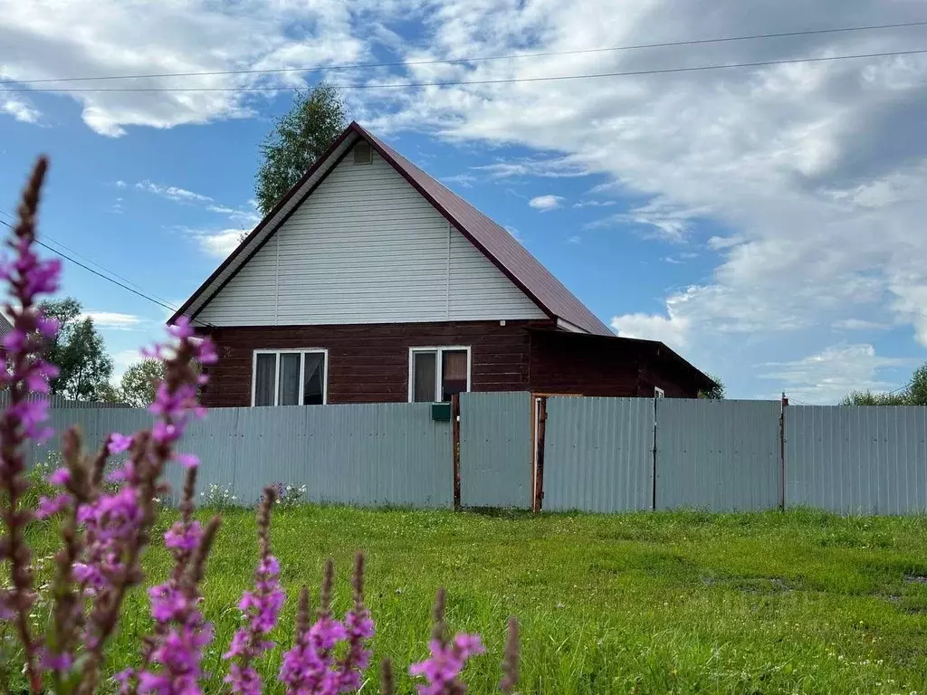 Дом в Башкортостан, Иглинский сельсовет, с. Иглино ул. Журавлиная, 27Б ... - Фото 0