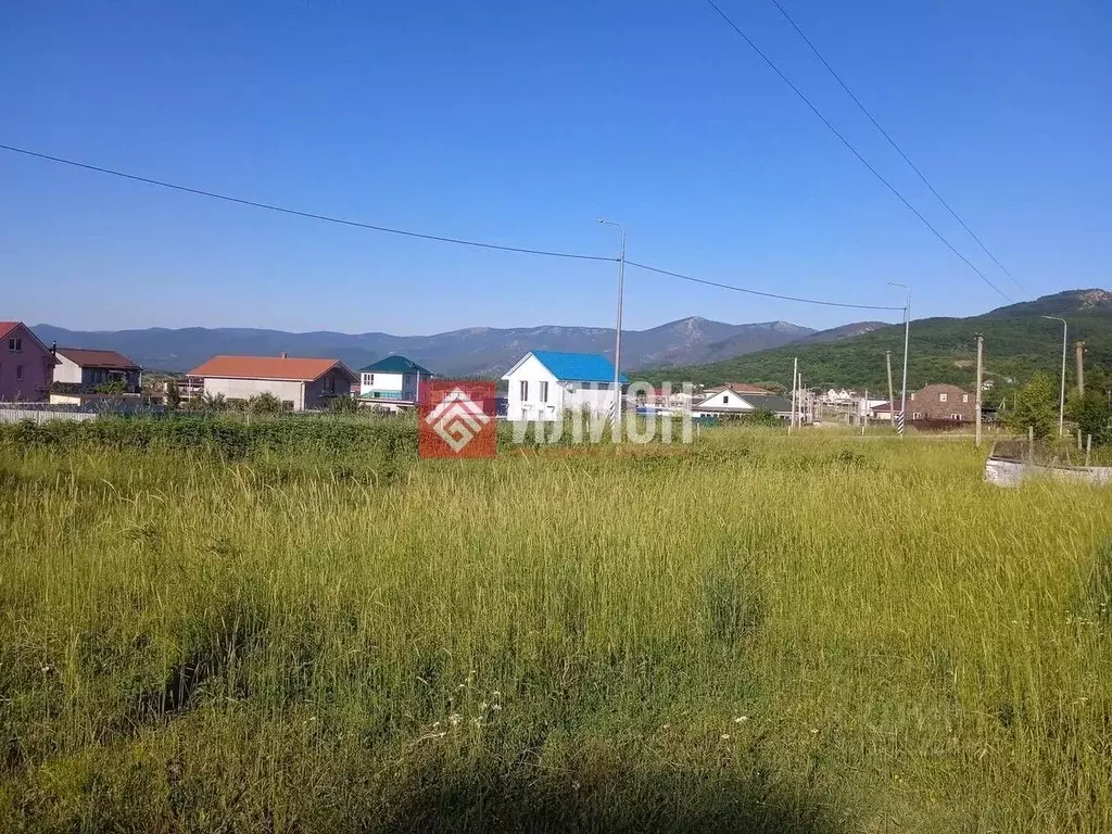 Участок в Севастополь с. Павловка, ул. Родниковская, 12Б (15.0 сот.) - Фото 0