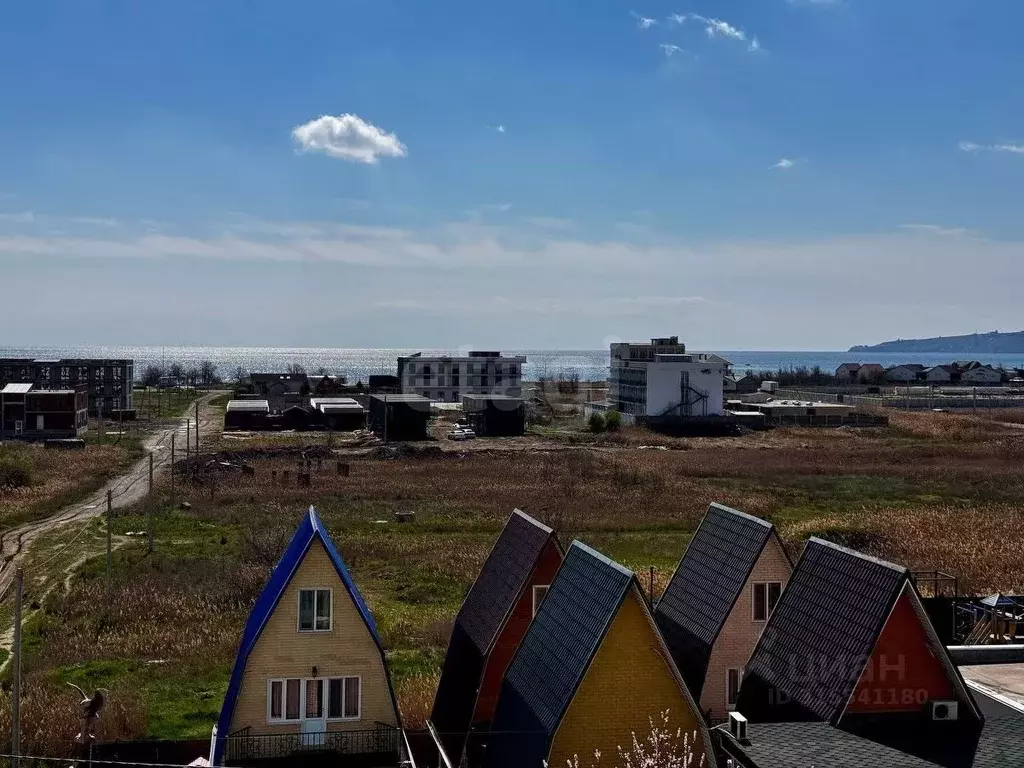 2-к кв. Крым, Феодосия ул. Дружбы, 30Б (58.9 м) - Фото 0