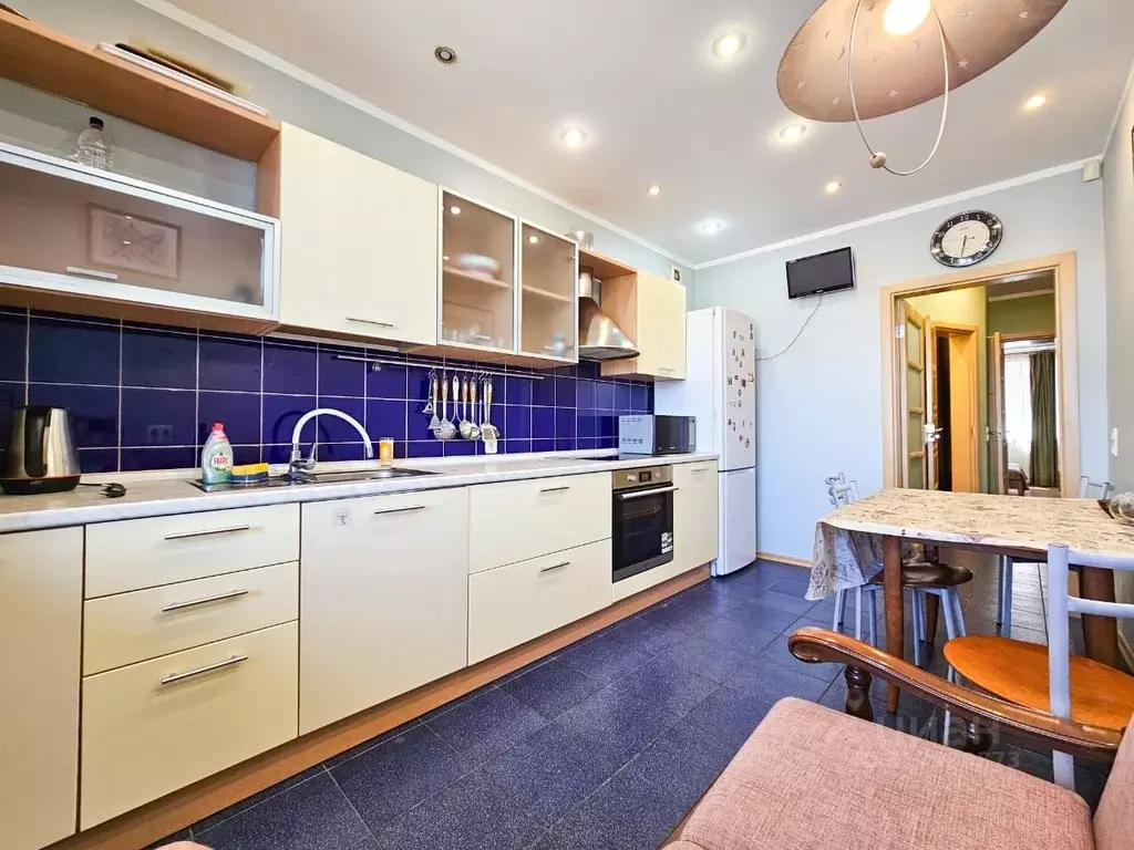 3-к кв. Иркутская область, Иркутск ул. Красноказачья, 127 (75.0 м) - Фото 0