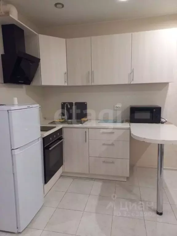 Студия Тюменская область, Тюмень ул. Тимофея Чаркова, 28 (20.8 м) - Фото 1