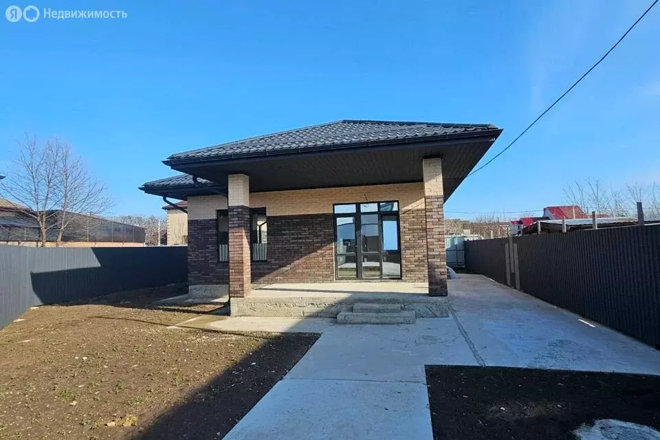 Дом в Индустриальный, улица Сергея Медунова (145 м) - Фото 0