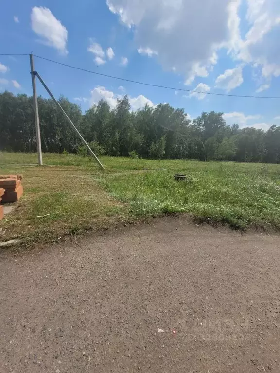 Участок в Омская область, с. Азово бул. Дружбы, 8Д (11.0 сот.) - Фото 1