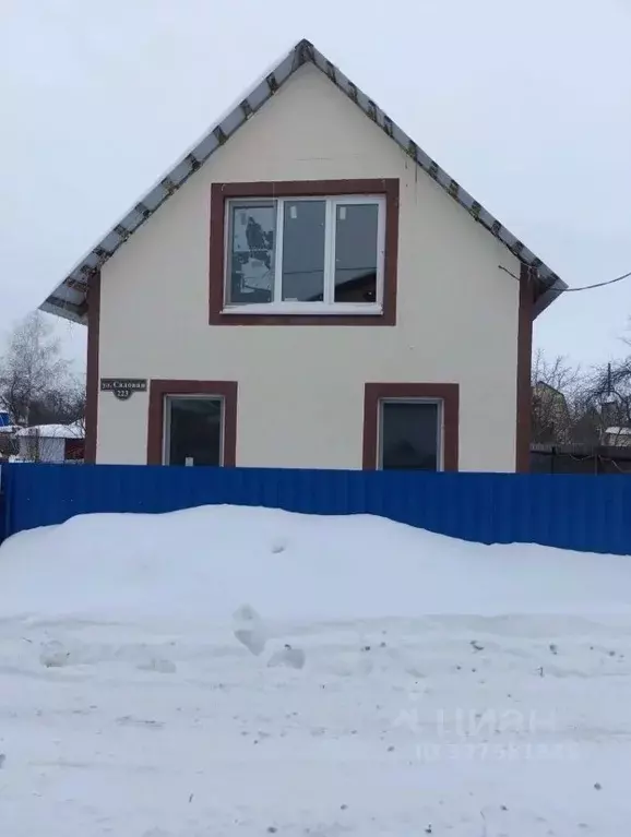 Дом в Саратовская область, Марксовский район, Приволжское ... - Фото 1