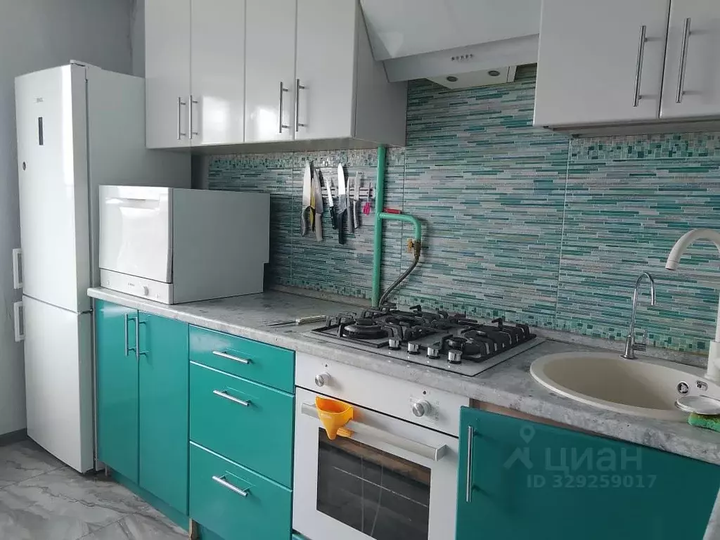 3-к кв. Тульская область, Тула Ложевая ул., 130 (78.0 м) - Фото 2