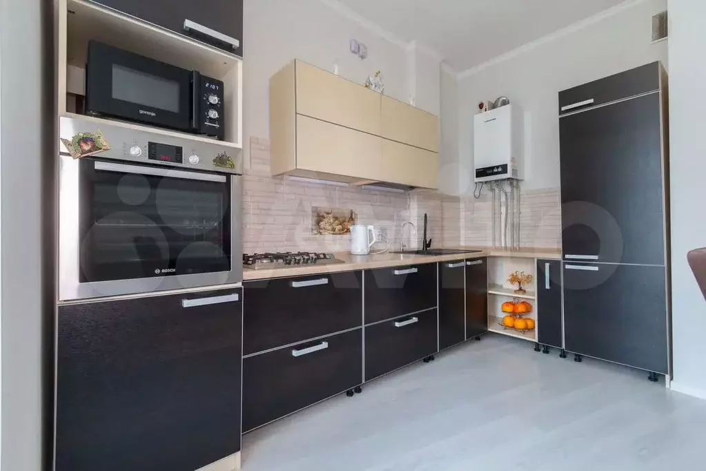 2-к. квартира, 70 м, 6/8 эт. - Фото 1