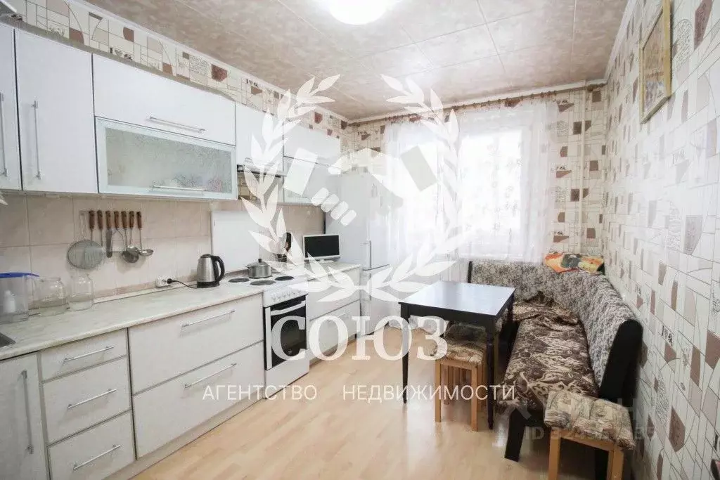 4-к кв. Калужская область, Калуга ул. 65 лет Победы, 31к1 (105.3 м) - Фото 0