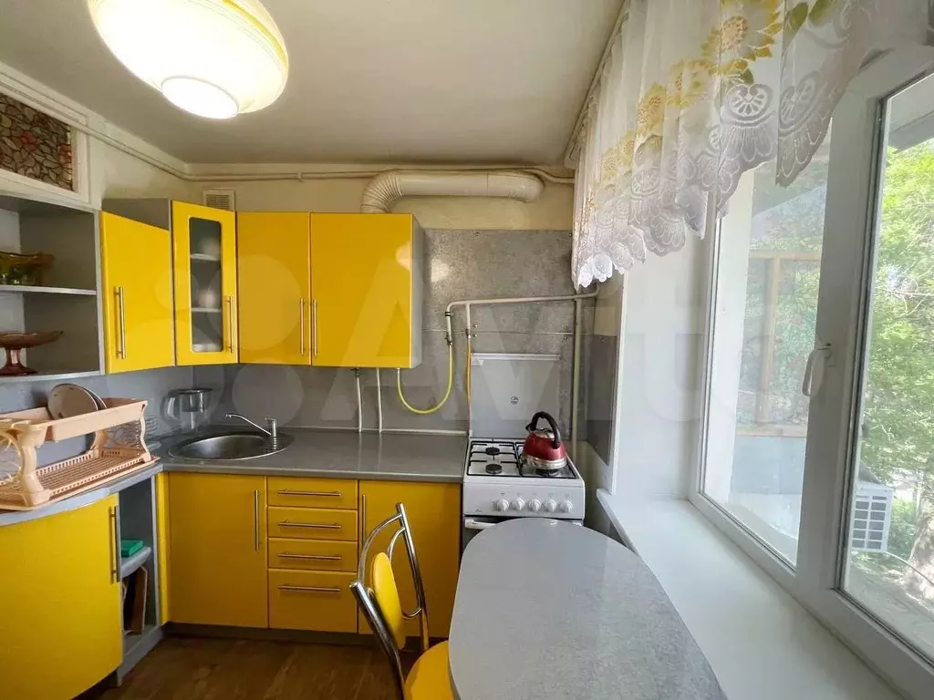 3-к. квартира, 57 м, 2/5 эт. - Фото 0