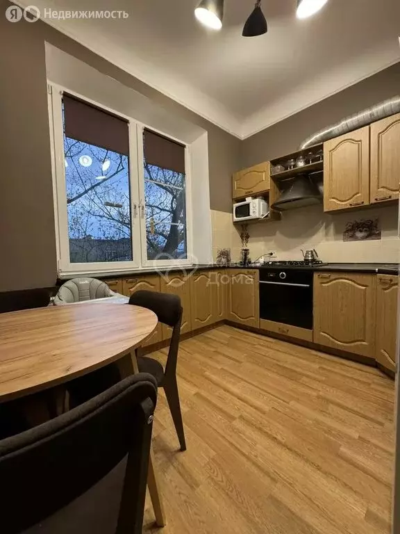 3-комнатная квартира: Волгоград, улица Салтыкова-Щедрина, 26 (76.3 м) - Фото 2