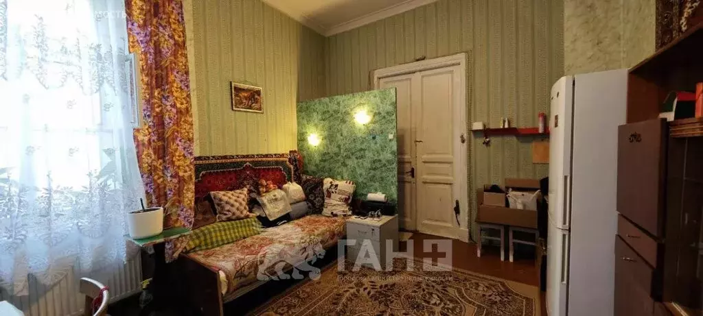 1к в 12-комнатной квартире (16.4 м) - Фото 1