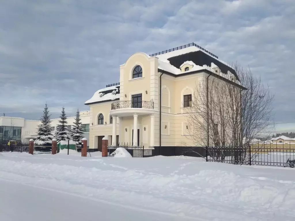 Коттедж в Свердловская область, Екатеринбург Карасьеозерский кп, ул. ... - Фото 0