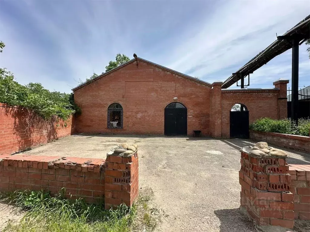 Помещение свободного назначения в Краснодарский край, Новокубанск ул. ... - Фото 1