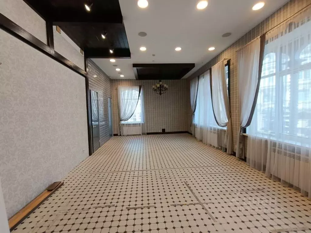 Помещение свободного назначения в Татарстан, Казань ул. Касаткина, 11а ... - Фото 2