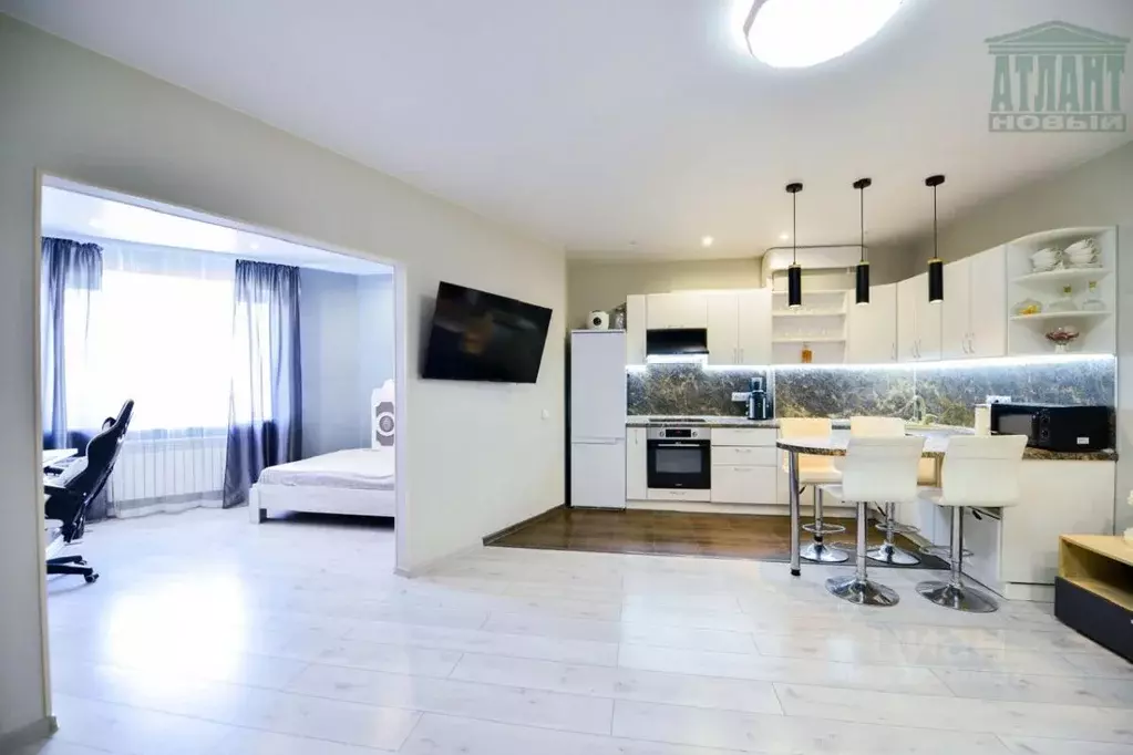 2-к кв. Хабаровский край, Хабаровск ул. Демьяна Бедного, 14 (66.1 м) - Фото 1