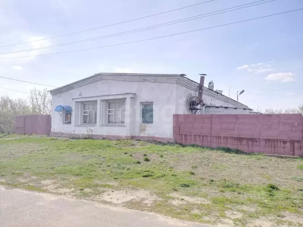 Склад в Саратовская область, Балашовский район, с. Большой Мелик ... - Фото 1