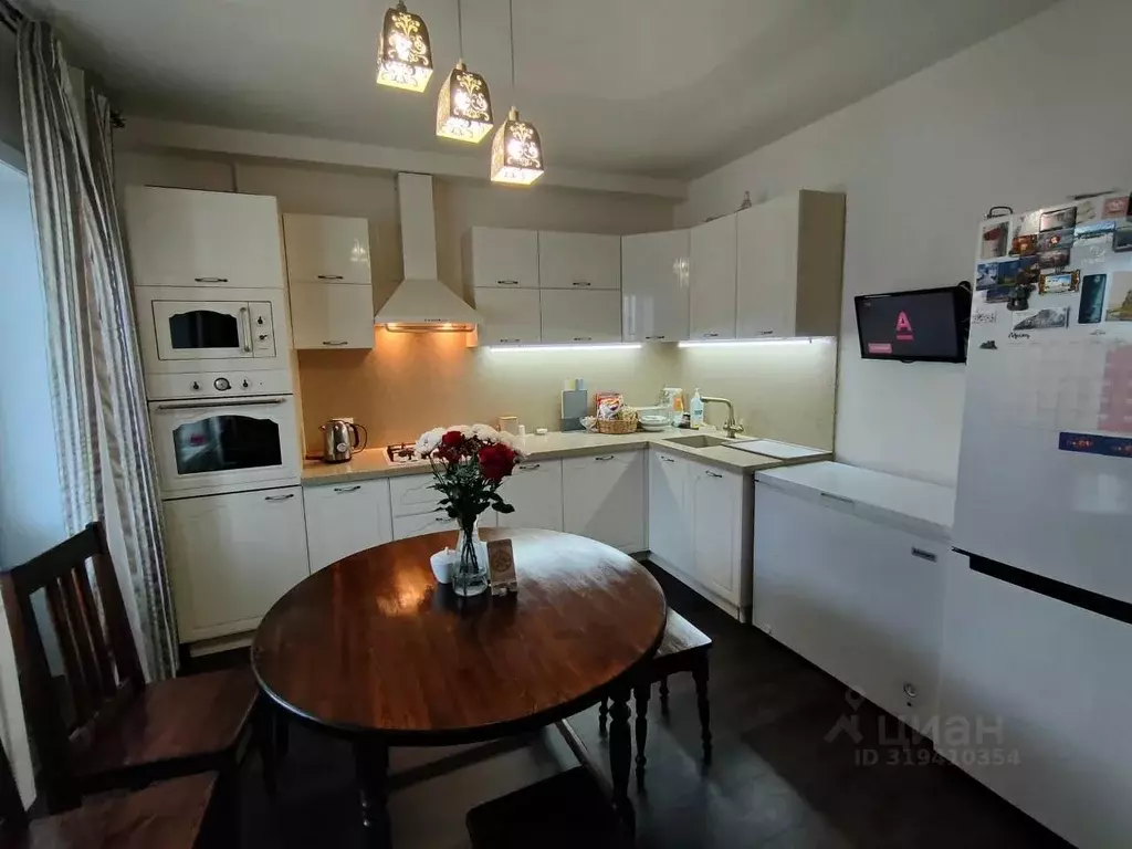 4-к кв. Саха (Якутия), Якутск Ново-Карьерная ул., 29 (96.0 м) - Фото 0