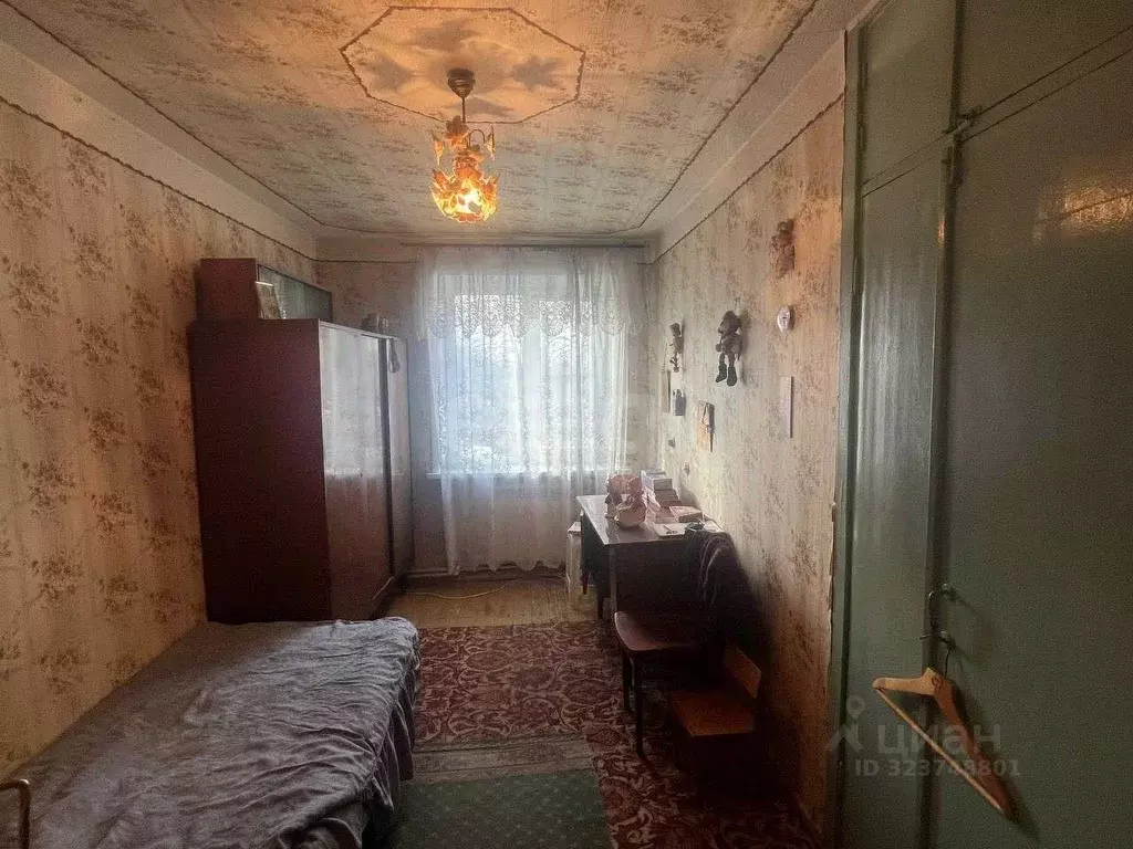 3-к кв. Воронежская область, Семилукский район, Латная рп ул. ... - Фото 1