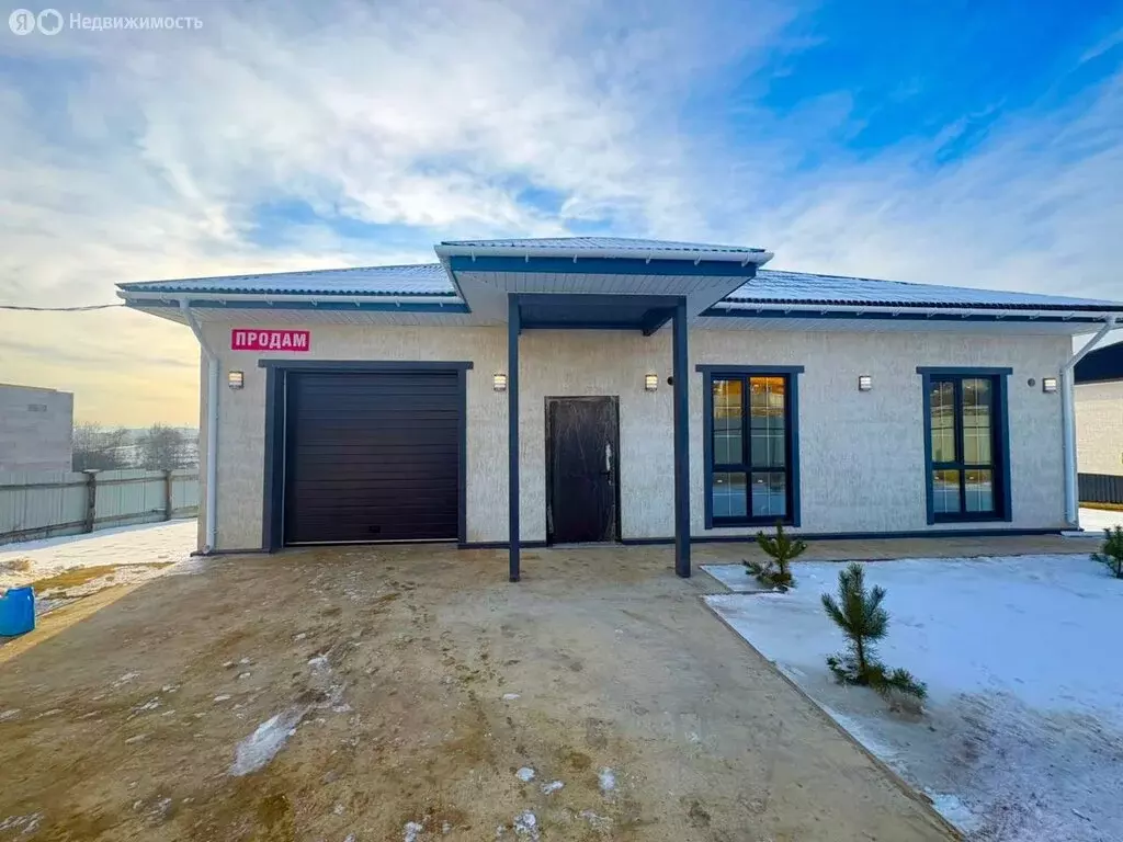 Дом в Мамоны, Карьерная улица (200 м) - Фото 1