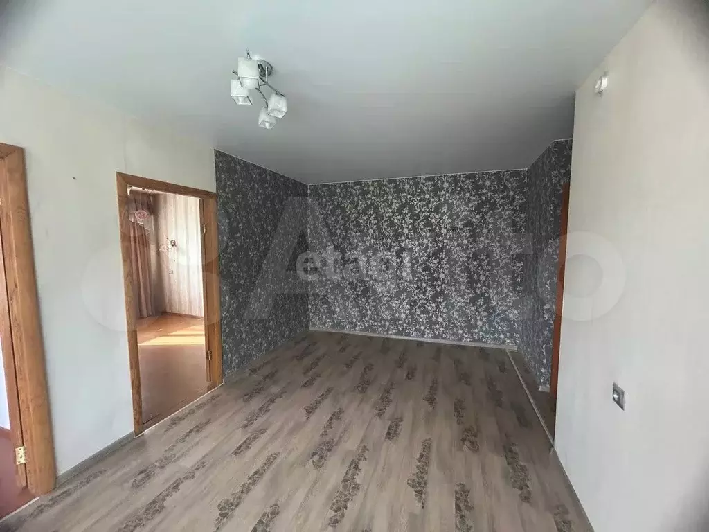 4-к. квартира, 60,4 м, 1/5 эт. - Фото 1