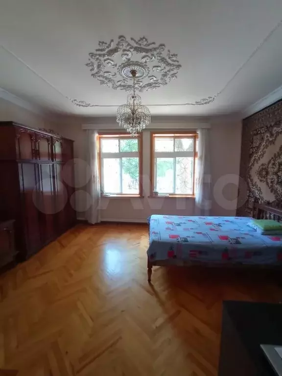 4-к. квартира, 150 м, 2/5 эт. - Фото 1
