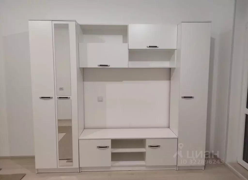 Студия Ленинградская область, Мурино Всеволожский район, ул. ... - Фото 1